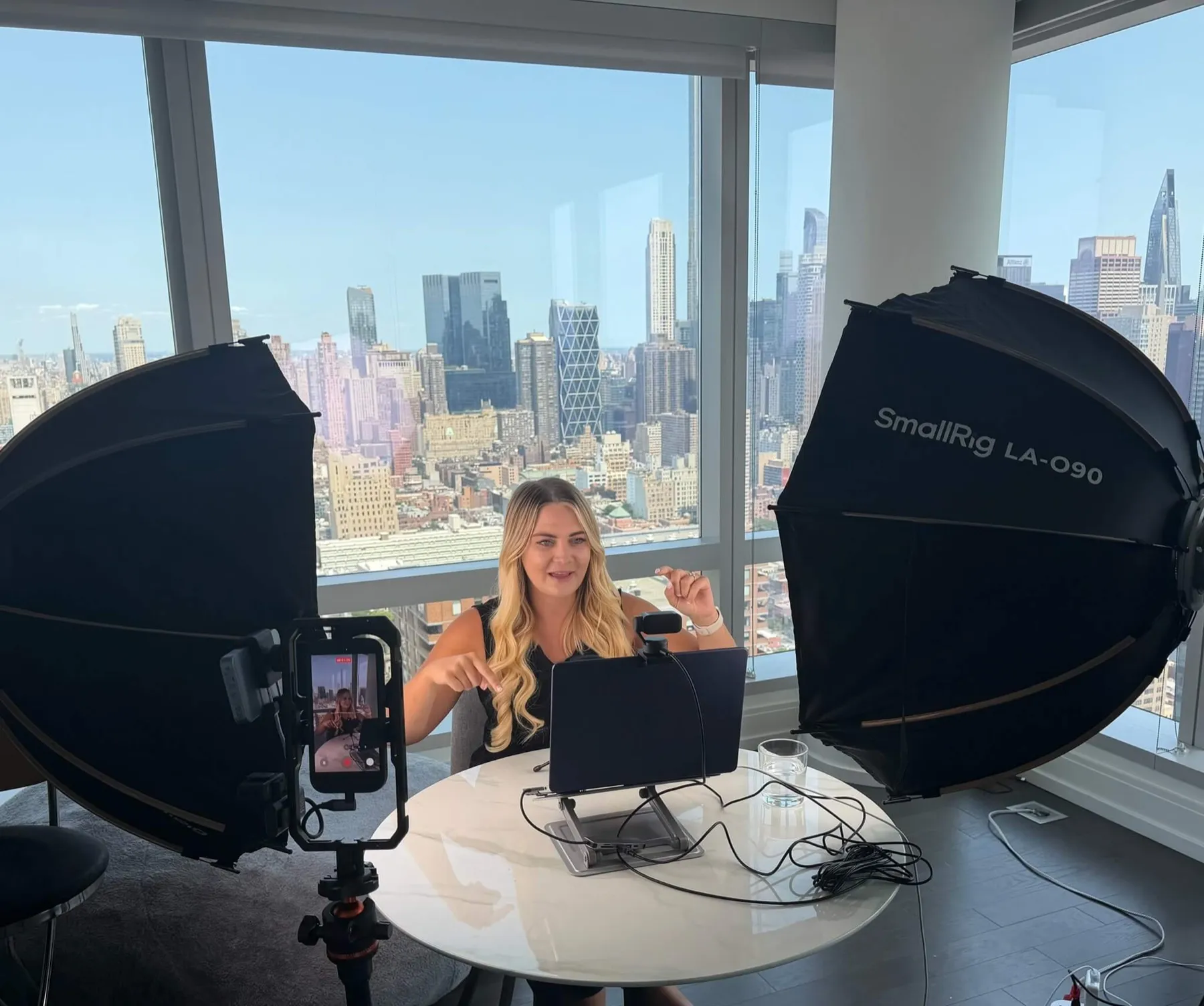 Anne Schwedt bei der Arbeit in New York