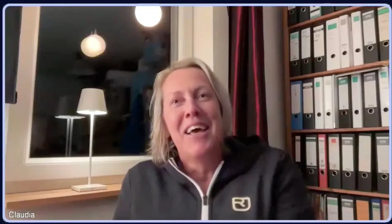 Video-Stimme von Claudia
