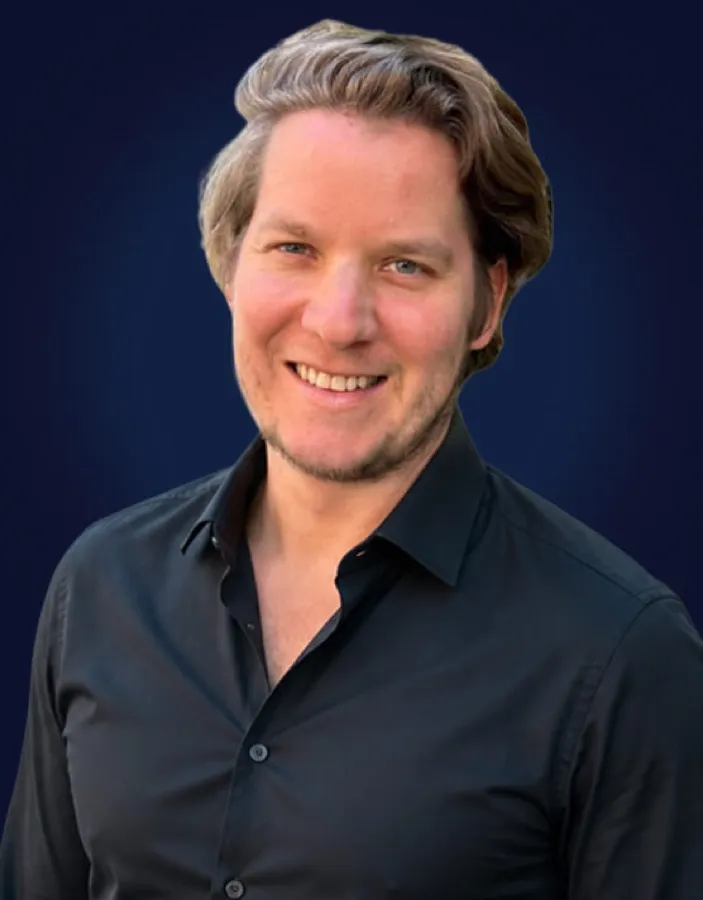 Peter, Client Consultant